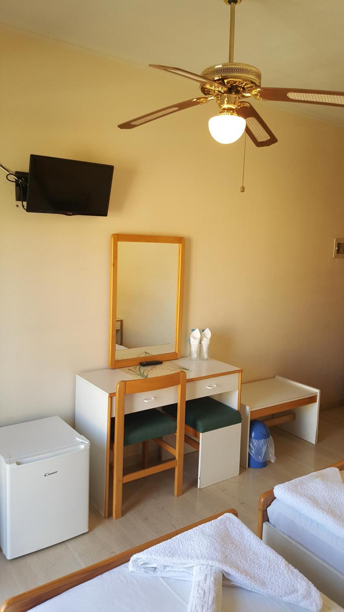 Moustakis Hotel Agia Efimia Exterior foto